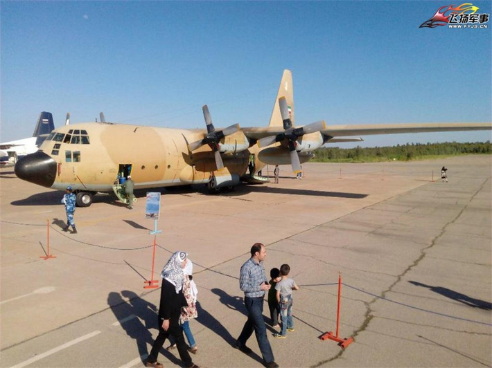 …máy bay vận tải C-130H chủ lực của không quân vận tải Iran cũng do Mỹ cung cấp.