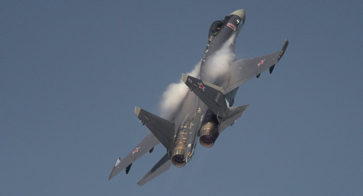 Tiêm kích Su-35S là chiến đấu cơ thế hệ 4 được tích hợp nhiều công nghệ của máy bay thế hệ 5. Nó được các chuyên gia Nga quảng cáo là có thể đối với mọi máy bay thế hệ 4 và cả một số máy bay thế hệ 5 như F-35, F-22. Tuy nhiên có thực chiến thì mới nảy sinh ra những vấn đề trên tiêm kích Su-35S. Những hỏng hóc động cơ là cực kỳ nguy hiểm với một máy bay chiến đấu. Thiếu động cơ ổn định, Su-35S có thể thất bại hoàn toàn trước đối thủ.