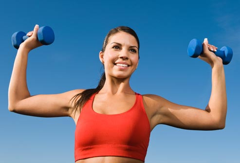Cơ vai Bạn có thể làm động tác này trong khi ngồi hoặc đứng. Giữ một quả tạ trong mỗi tay và nâng lên ngang tầm với tai. Khuỷu tay gập ở góc 90 độ. Đây là vị trí bắt đầu. Bây giờ đẩy tạ lên, cho đến khi cánh tay duỗi thẳng hoàn toàn. Từ từ hạ xuống vị trí bắt đầu.