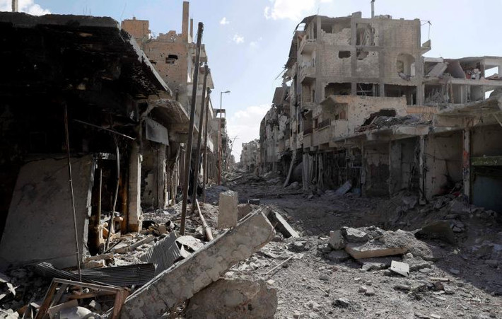 Mức độ bị phá hủy của thành phố Raqqa trong một trận chiến với phiến quân IS. Ảnh: REUTERS