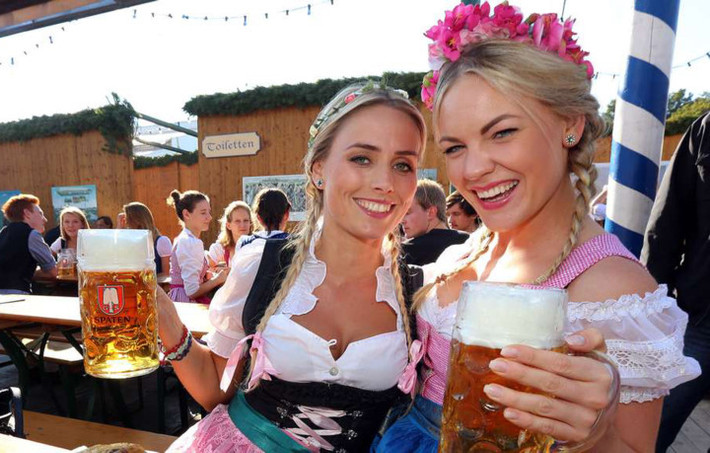 Sau gần 2 thế kỷ, Oktoberfest vẫn diễn ra với quy mô ngày càng lớn, hàng năm mang lại cho thành phố Munich nguồn thu rất lớn. Ảnh: TZ
