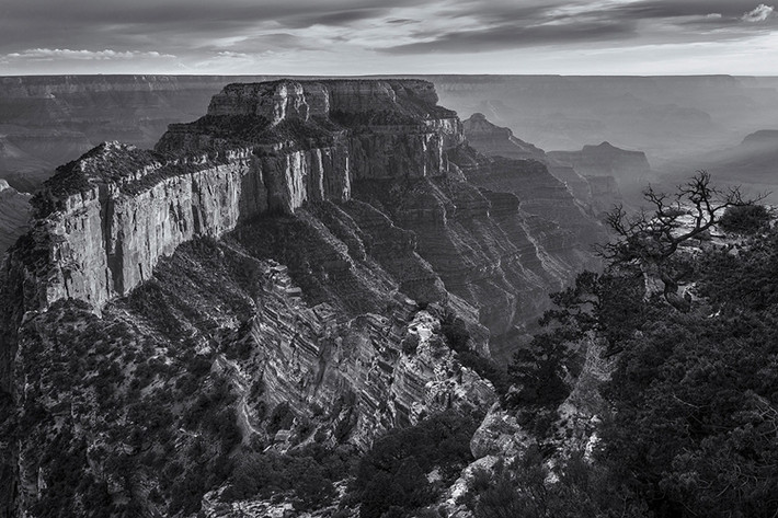 "Mặt trời lặn trên Ngai vàng Wotan", Công viên Quốc gia Grand Canyon , bang Arizona.