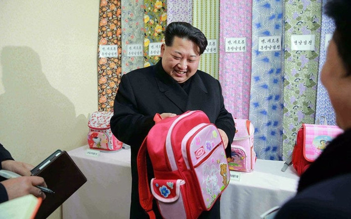 Ông Kim Jong-un thăm nhà máy Kim Jong-suk tại Bình Nhưỡng. Ảnh: KCNA