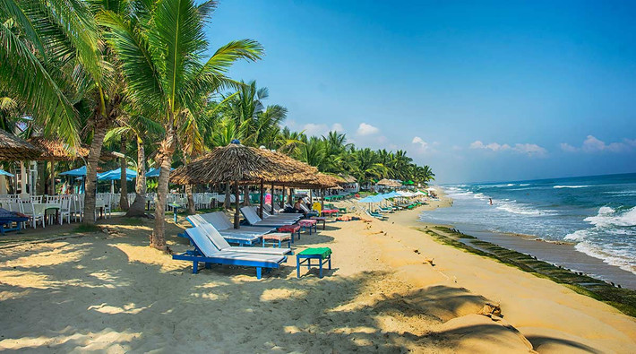 Không chỉ là di sản thế giới, là điểm đến giá rẻ, trong lành, phố cổ Hội An với các bãi biển đẹp như An Bàng, Cửa Đại được TripAdvisor chọn vào một trong 25 điểm đến được ưa thích nhất năm 2021.