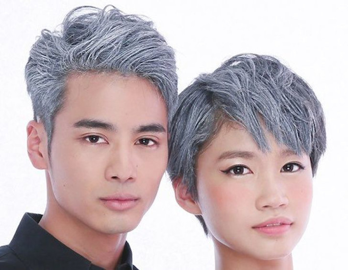 Sáp vuốt tóc: Sử dụng sáp vuốt tóc bạc sẽ khiến bạn trở nên nổi bật. Hơn nữa, sáp nhuộm tóc bạc dễ sử dụng, không giống như màu nhuộm, nó không làm hỏng tóc.