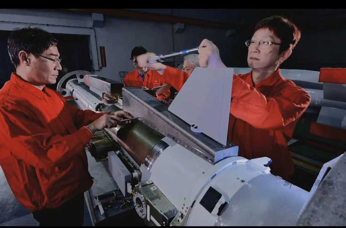 Điểm nhấn trên Hùng Phong III là nó được trang bị động cơ phản lực dòng thẳng (Ramjet) cho phép đạt tốc độ siêu âm 2.300km/h.