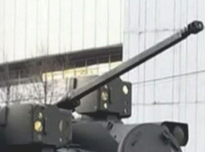 T-15 Armata sử dụng tháp pháo điều khiển từ xa với pháo chính 30mm 2A42 AP, cơ số đạn 500 viên (160 đạn xuyên giáp và 340 đạn nổ phá) tầm bắn 4km.