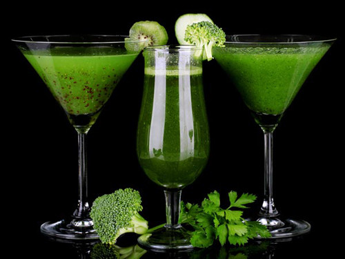 Rau xanh cũng được giới người mẫu ăn hàng ngày nhờ giàu chất xơ, protein, khoáng chất, canxi, vitamin song lại chứa ít calo.