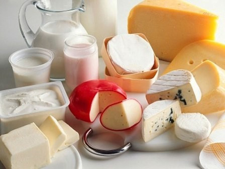 Chuyên gia sức khỏe khuyên uống sữa mỗi ngày để cung cấp lượng canxi cùng các dưỡng chất cần thiết cho cơ thể. Tuy nhiên, những đồ ăn giàu canxi dưới đây có thể thay thế sữa – đặc biệt những người không thích mùi vị của sữa.