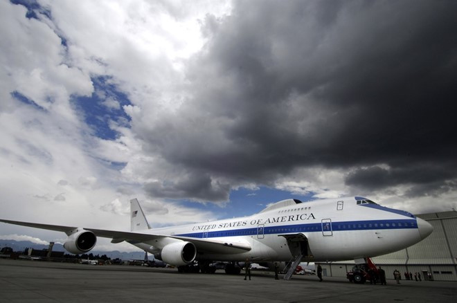 E-4B là trung tâm điều hành trên không dành cho tổng thống, bộ trưởng quốc phòng và các quan chức cấp cao trong các tình huống khẩn cấp.