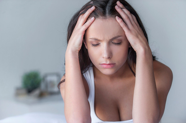 1. Mệt mỏi kéo dài Cả ung thư ruột kết và bệnh bạch cầu đều có thể tạo ra triệu chứng mệt mỏi kéo dài. Nếu bạn mệt mỏi nhiều hơn những gì bạn cảm thấy bình thường hoặc trong một thời gian dài hơn, hãy tìm kiếm sự trợ giúp y tế.