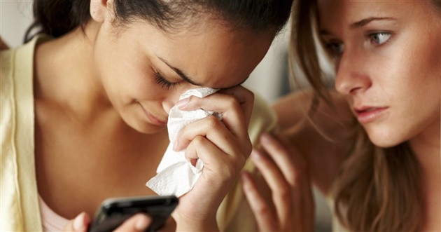 Một lần nữa, chúng tôi muốn nhắc lại các triệu chứng này có thể không phải là dấu hiệu của bệnh ung thư, hoặc thậm chí có thể là kết quả của các phương pháp điều trị ung thư khác nhau, nhưng tốt hơn hết bạn nên đi kiểm tra tình trạng sức khỏe để chắc chắn an toàn hơn là phải hối tiếc.