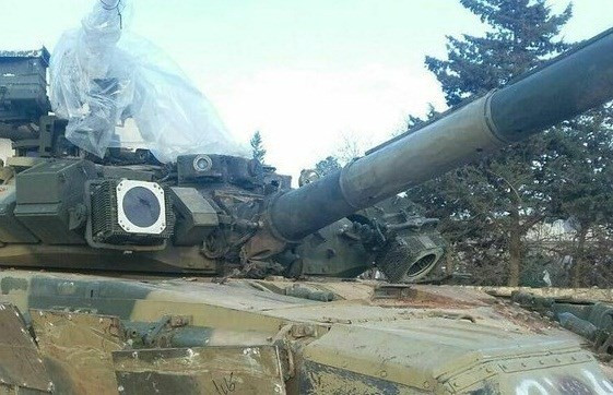 Hiện chưa rõ chiếc T-90 mà phiến quân bắt sống tại Syria là do bị hư hỏng sau khi trúng nhiều phát đạn khiến không thể di chuyển được nữa…