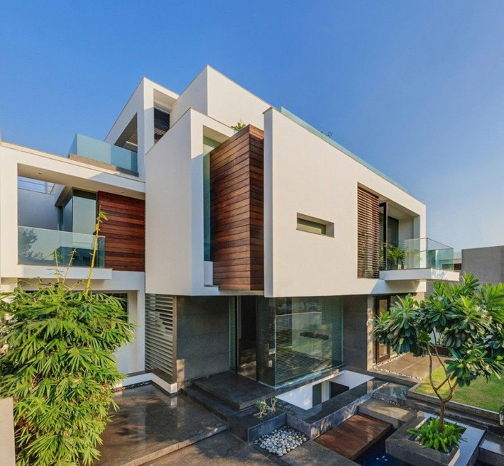 Nhu cầu nâng cao hiệu quả năng lượng của các tòa nhà đi kèm với mối lo ngại rằng những tòa nhà càng kín gió càng gây ảnh hưởng xấu đến chất lượng không khí bên trong nhà.