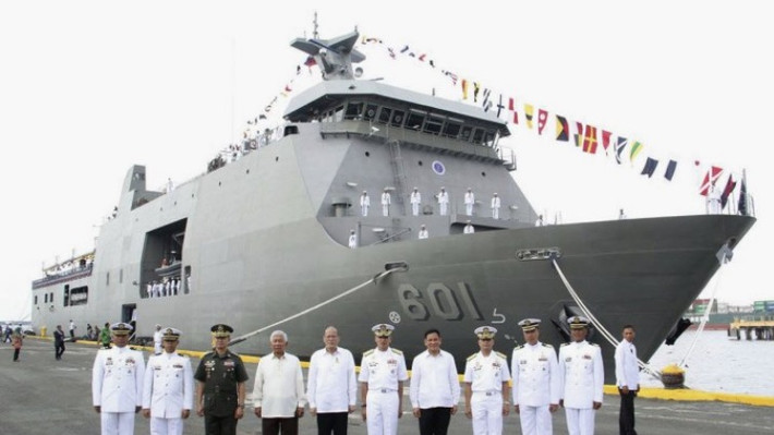 Theo dữ liệu của IHS Maritime hôm 21/9 thì MT Tosca đang neo đầu cách BRP Tarlac 300m trên bờ biển Zamboanga, miền Nam Philippines.