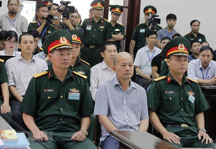 Bị cáo Đinh Ngọc Hệ, nguyên Phó Tổng giám đốc Tổng Công ty Thái Sơn (Bộ Quốc phòng) tại phòng xét xử.