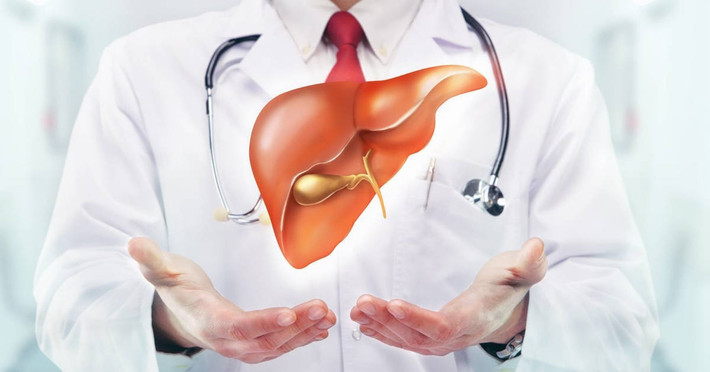 Nửa đêm tỉnh giấc Trong cuộc sống, nhiều người sẽ xuất hiện một số hoạt động bất thường trong khi ngủ. Biểu hiện của bất thường này sẽ phản ánh sức khỏe của gan. Nếu trong quá trình ngủ, bạn thường thức khuya vào giữa đêm, mà sau khi tỉnh rất khó để ngủ lại, cần phải cảnh giác vì có thể gan đã bị tổn thương.