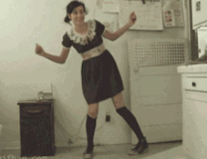 Ảnh động cười ra nước mắt (P36): Osin thích nhảy múa