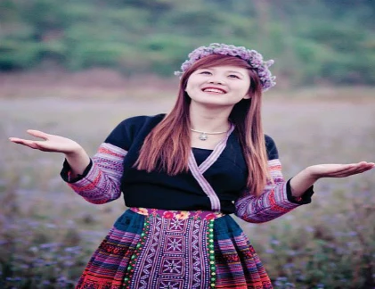 Thiếu nữ khoe sắc trong trang phục dân tộc (7)