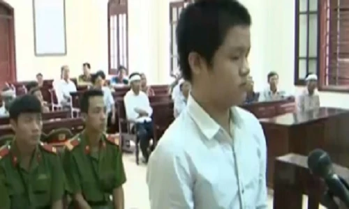 Đòi quan hệ tình dục không được... giết hại bé 12 tuổi