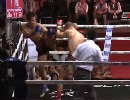 Run người với những đòn knockout bạo lực 