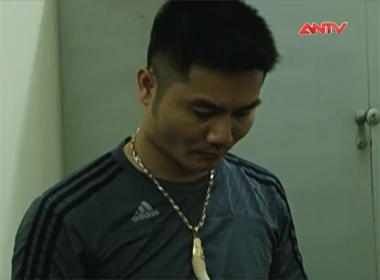 Cho mẹ vay nợ... đến nhà đánh con thương tật