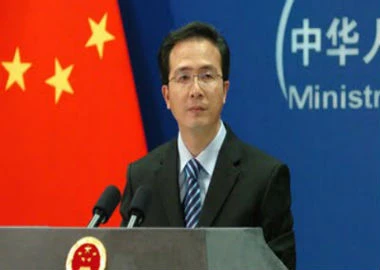 Trung Quốc đuối lý khi bị phóng viên quốc tế chất vấn