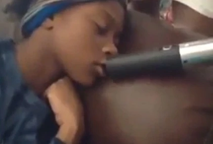 Clip siêu hài hước (P7): Nụ hôn khó quên