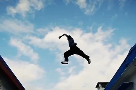 Đã mắt với màn Parkour và Freerunning
