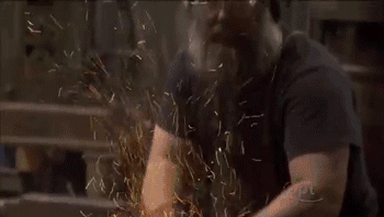 Chỉ có thể là thợ rèn.