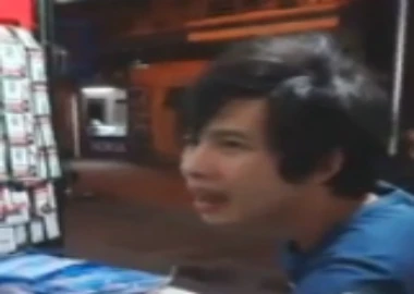 Trai trẻ định mổ tim mình tặng người yêu