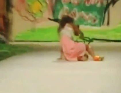 10 pha “vồ ếch” hài hước nhất của người đẹp