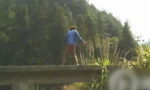 Clip: Michael Jackson phiên bản nông dân