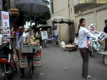 Chạy công an như “chạy giặc“