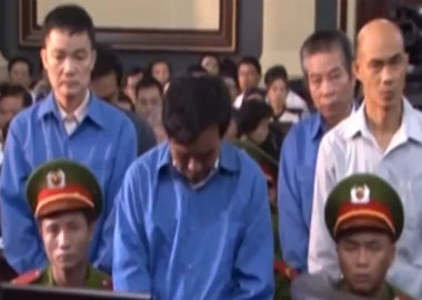 113 Online 25/5: Đề nghị truy tố 11 bị can tham ô tài sản