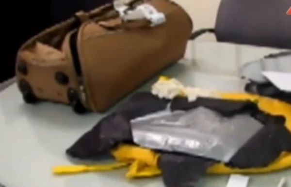 113 Online 31/7: Nữ quái vận tuồn gần 4kg côcain vào VN