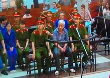 113 Online 16/4: Cận cảnh “bầu” Kiên và các đồng phạm tại tòa