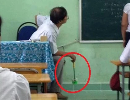 Chộp khoảnh khắc hài khó đỡ của thầy cô