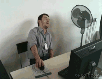 Cái tội ngủ gật trong giờ làm việc.
