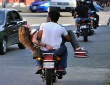 Hoa hậu bị bắn chết trong cuộc biểu tình