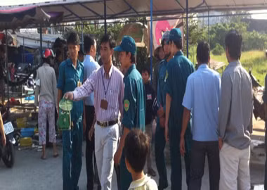 "Sợ chủ tịch phường như sợ... cọp!"