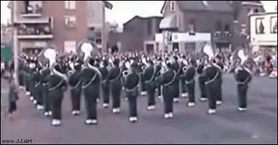 "Cho chừa cái tội chạy lăng xăng".