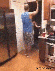 Cái tội nghịch dại.