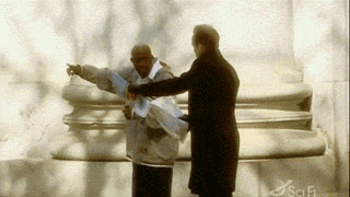 Kẻ chen ngang.
