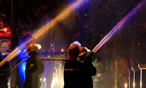 Báo động tình trạng cháy quán Bar, karaoke