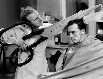 Ảnh cười Facebook: Kéo cắt tóc "khủng"