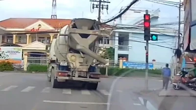 Video xe bồn vượt đèn đỏ tại Củ Chi gây bức xúc dư luận
