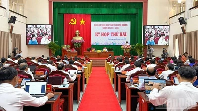 Vĩnh Long: Hỗ trợ 4 triệu/tháng cán bộ sau sáp nhập
