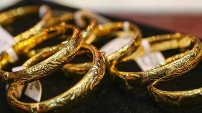 Thị trường vàng 15.7: SJC duy trì ngưỡng cao