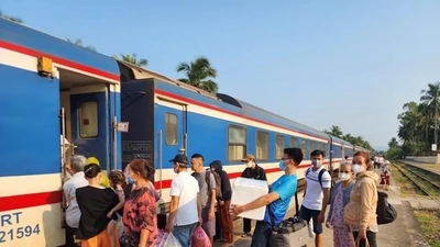 Vé tàu Tết Bính Ngọ 2026 chính thức mở bán từ ngày 20/9